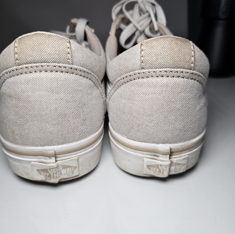 VANS - Picture 5 of 7